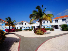  Marazul Dive Resort  Sabana Westpunt